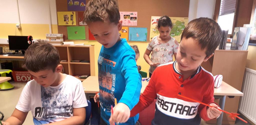 Buddy-Zeichenstunde9 Kinder zeichnen