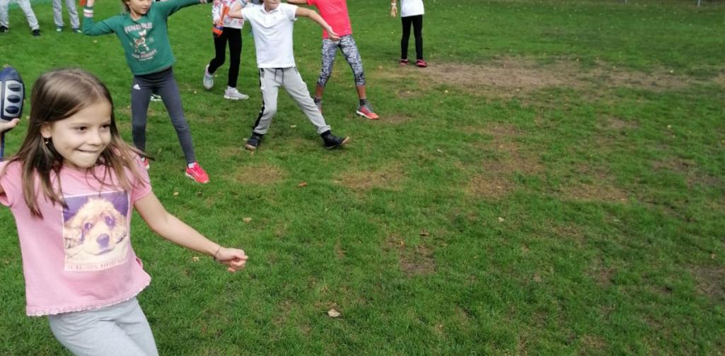 Wer kann am weitesten werfen? Wer kann am weitesten werfen?