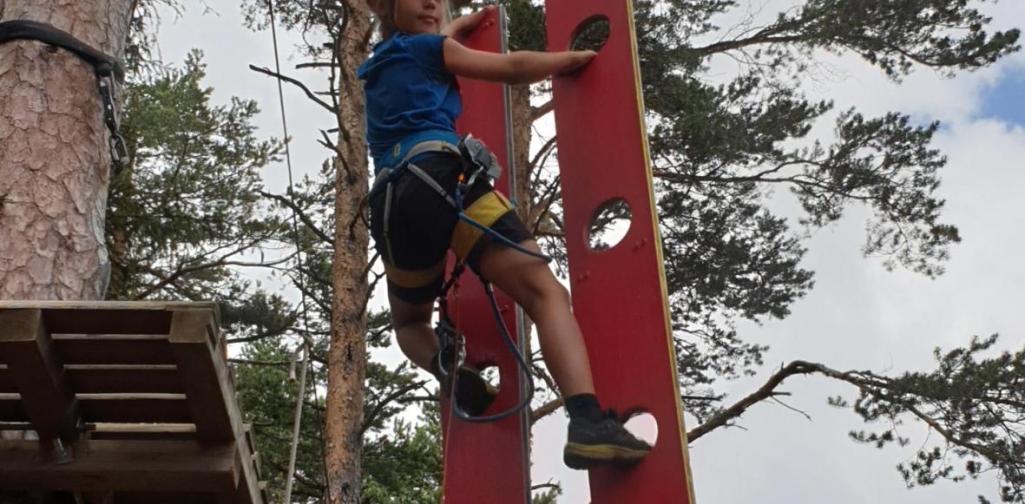 Gabriel zeigt was er kann. Gabriel zeigt was er kann.