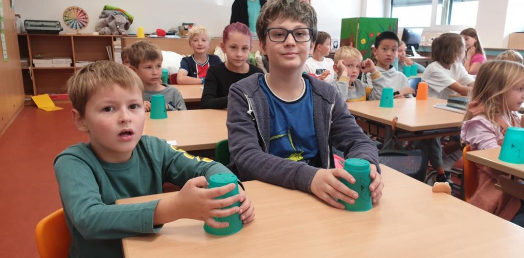 An die Becher, fertig, los!